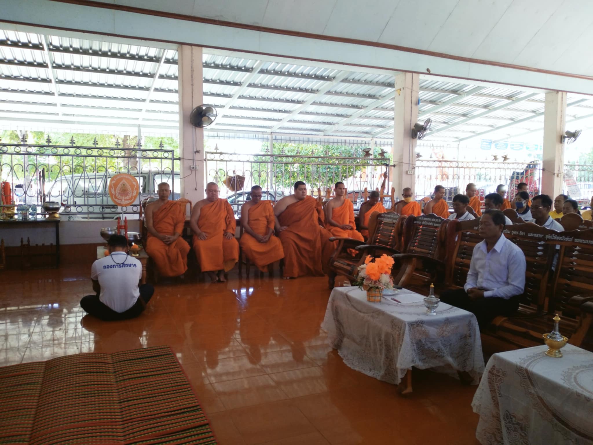 3 ธันวาคม 2567 อบต.ศรีณรงค์ โดยนายถวัลย์ บุญเสริม รองนายกองค์การบริหารส่วนตำบลศรีณรงค์ สิบเอกประทีป ปริเวสังข์ ปลัด อบต.ศรีณรงค์ สมาชิกสภาตำบล พนักงานส่วนตำบลดำเนินโครงการวัด ประชา รัฐ สร้างสุข ทั่วประเทศ ร่วมกิจกรรม